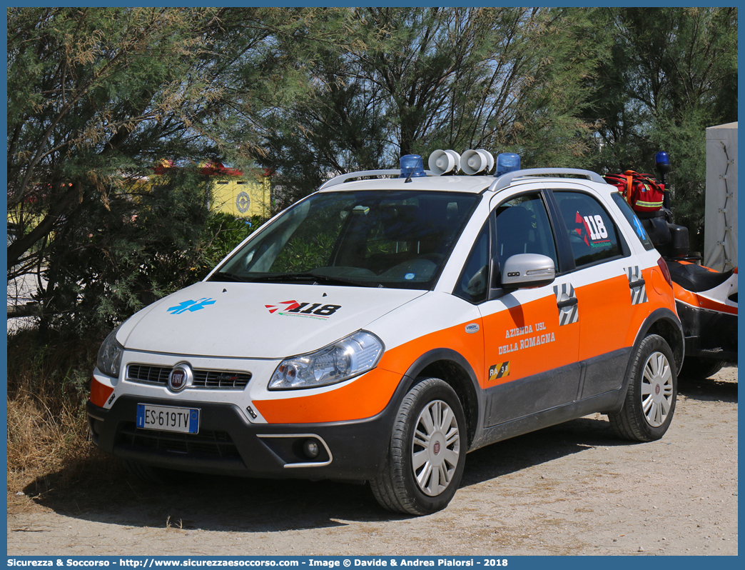 RA 39
118 Romagna Soccorso
Ambito Territoriale di Ravenna
Fiat Sedici II serie
Allestitore Vision S.r.l.
(variante)
Parole chiave: 118;Romagna;Ravenna;Soccorso;Fiat;Sedici;Vision