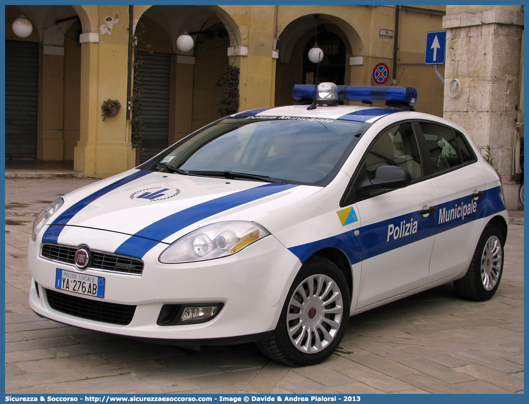 Polizia Locale YA276AB
Polizia Municipale
Comune di Cervia
Fiat Nuova Bravo
Allestitore Focaccia Group S.r.l.
Parole chiave: Polizia;Municipale;Locale;Cervia;Fiat;Nuova Bravo;Focaccia;YA276AB;YA 276 AB