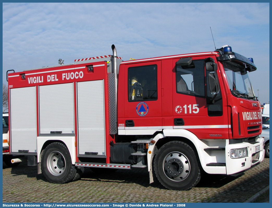 VF 24532
Corpo Nazionale Vigili del Fuoco
Iveco Magirus EuroCargo
120E24 II serie "SuperCity"
Parole chiave: VVF;V.V.F.;Corpo;Nazionale;Vigili;del;Fuoco;AutoPompaSerbatoio;APS;A.P.S.;Iveco;Magirus;EuroCargo;SuperCity;120E24