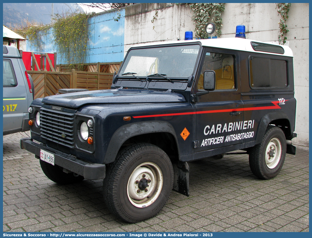 CC AY886
Arma dei Carabinieri
Artificieri Antisabotaggio
Land Rover Defender 90
Parole chiave: CC;C.C.;Arma;dei;Carabinieri;Artificieri;Antisabotaggio;EOD;E.O.D.;Land;Rover;Defender;90