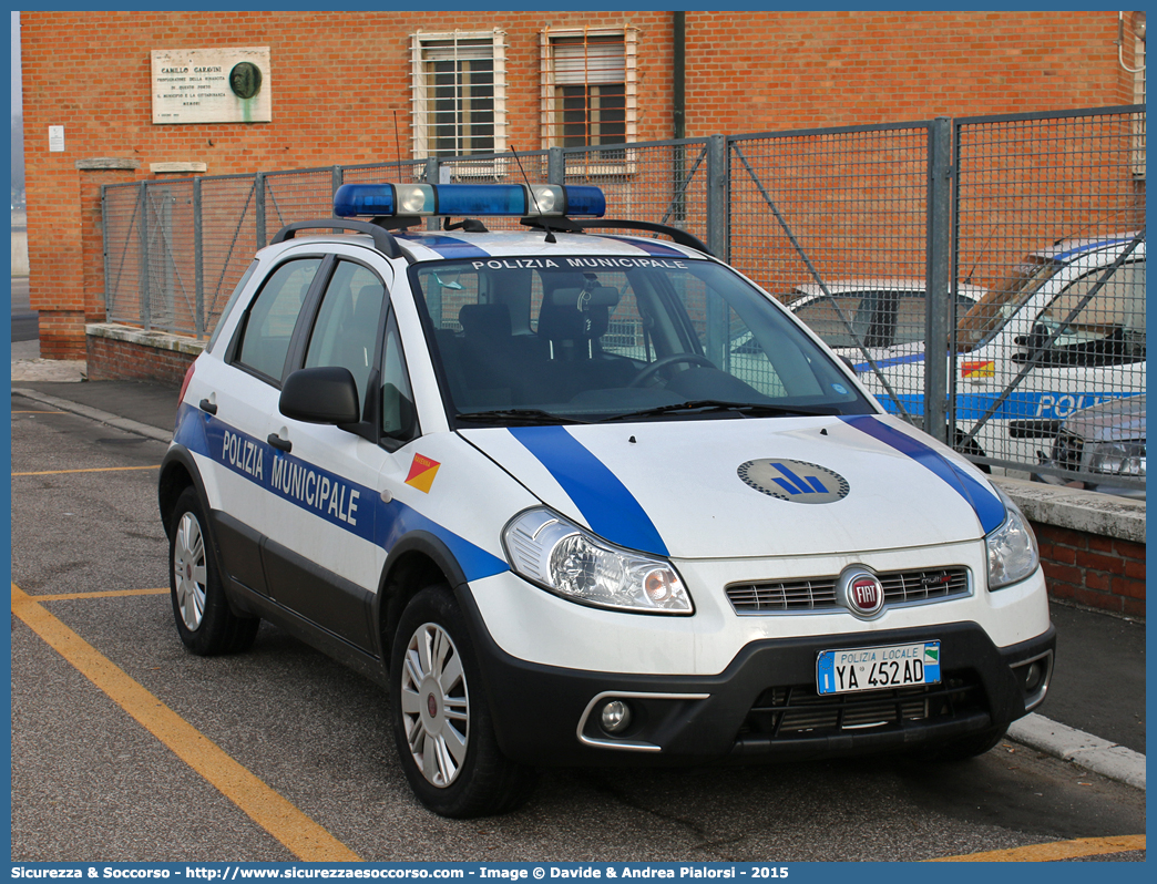 Polizia Locale YA452AD
Polizia Municipale
Comune di Ravenna
Fiat Sedici II serie
Parole chiave: Polizia;Locale;Municipale;Ravenna;Fiat;Sedici;YA452AD;YA 452 AD