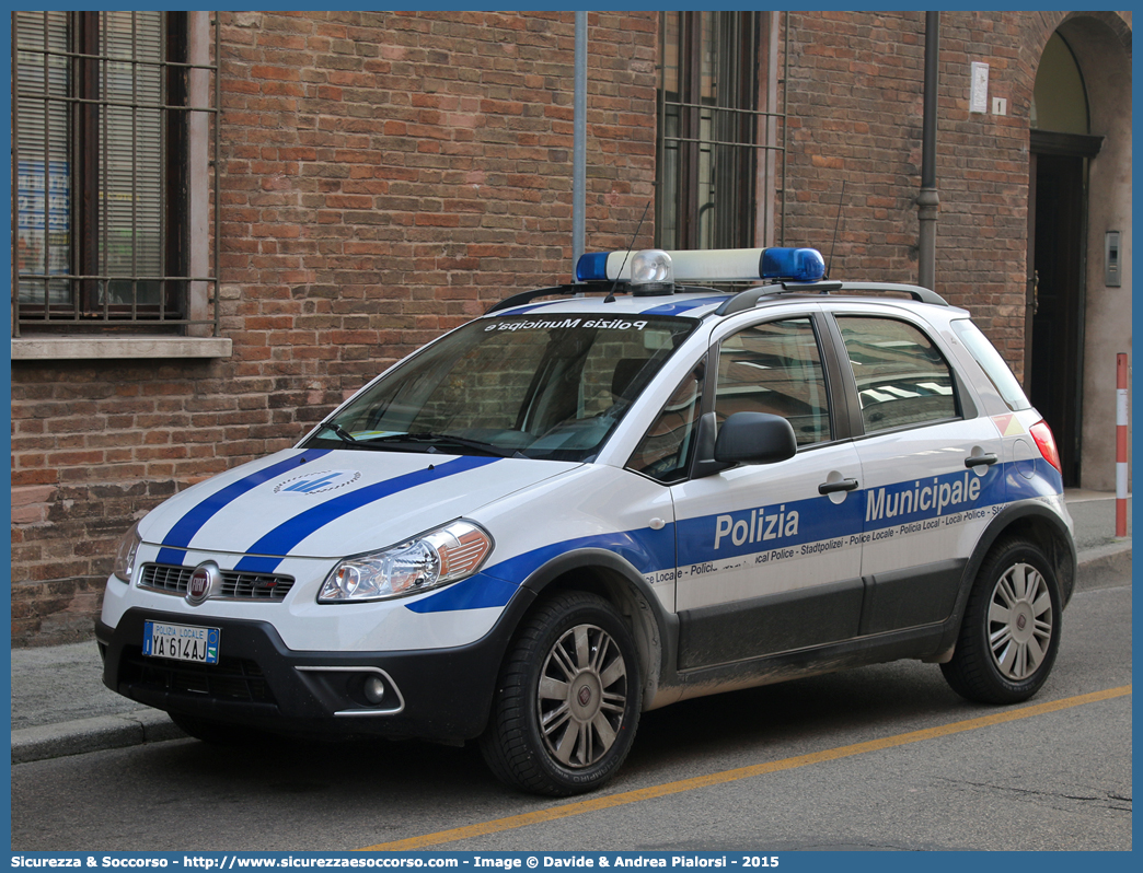 Polizia Locale YA614AJ
Polizia Municipale
Comune di Ravenna
Fiat Sedici II serie
Allestitore Focaccia Group S.r.l.
Parole chiave: Polizia;Locale;Municipale;Ravenna;Fiat;Sedici;Focaccia;YA614AJ;YA 614 AJ