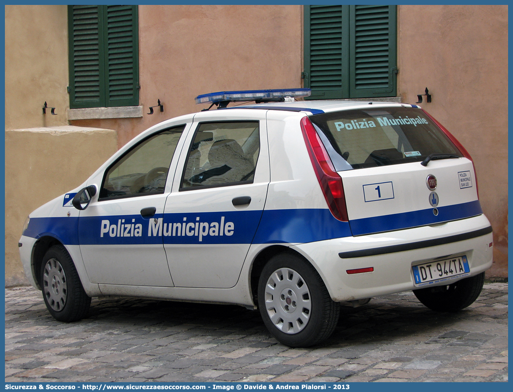 -
Polizia Municipale
Comune di San Leo
Fiat Punto III serie restyling
Parole chiave: Polizia;Locale;Municipale;San Leo;Fiat;Punto