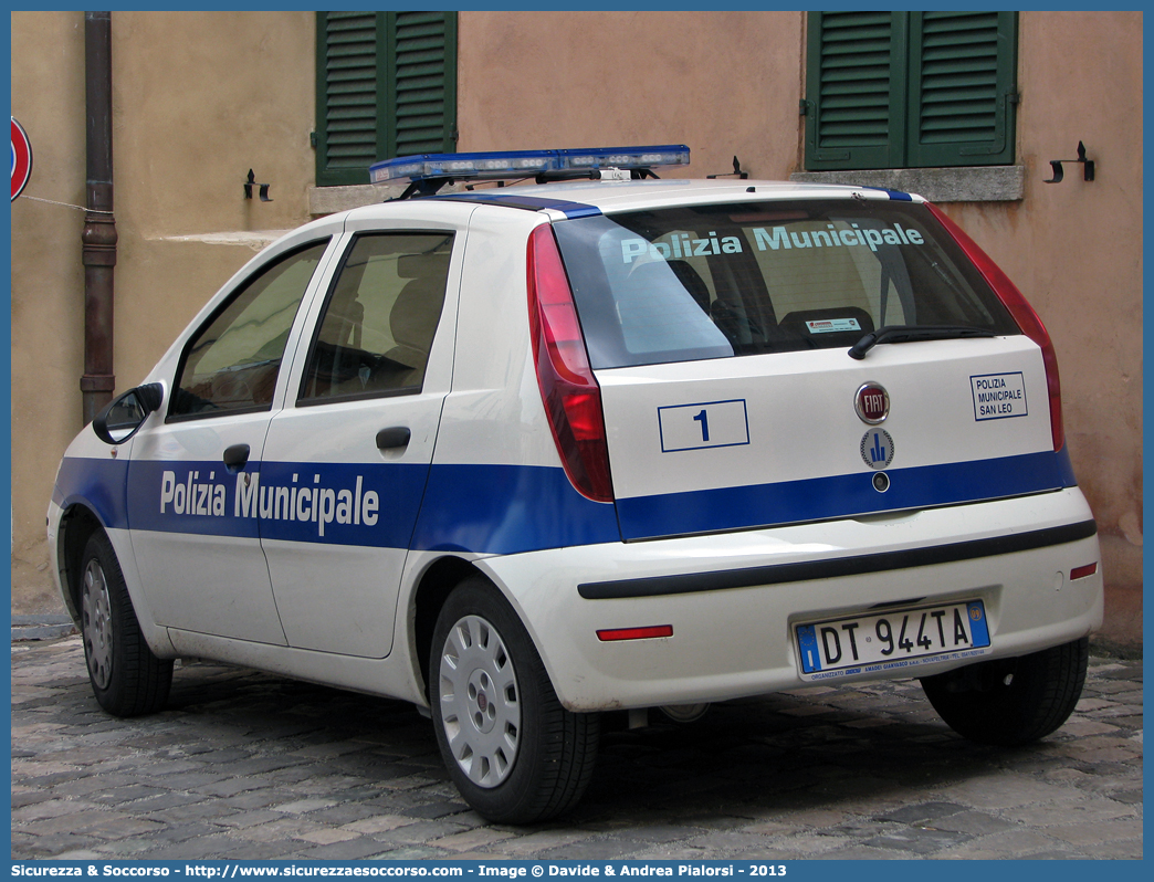 -
Polizia Municipale
Comune di San Leo
Fiat Punto III serie restyling
Parole chiave: Polizia;Locale;Municipale;San Leo;Fiat;Punto