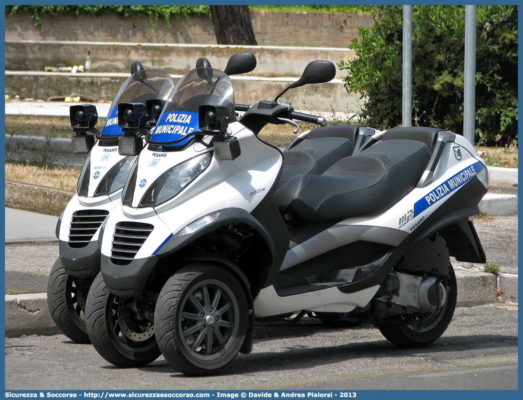 -
Polizia Municipale
Comune di Pesaro
Piaggio MP3
Parole chiave: Polizia;Locale;Municipale;Pesaro;Piaggio;MP3