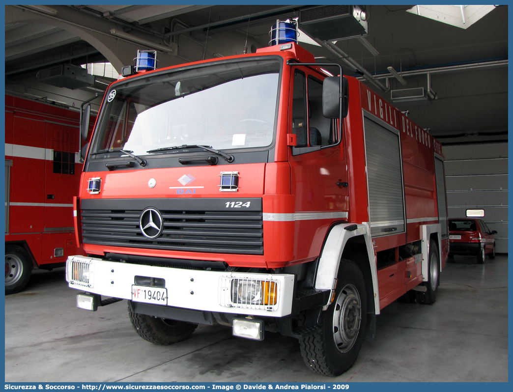 VF 19404
Corpo Nazionale Vigili del Fuoco
Mercedes Benz 1124
Allestitore BAI S.r.l.
Parole chiave: Corpo;Nazionale;Vigili del Fuoco;Vigili;Fuoco;ABP;A.B.P.;AutoBottePompa;AutoBotte;Mercedes Benz;1124;BAI;B.A.I.