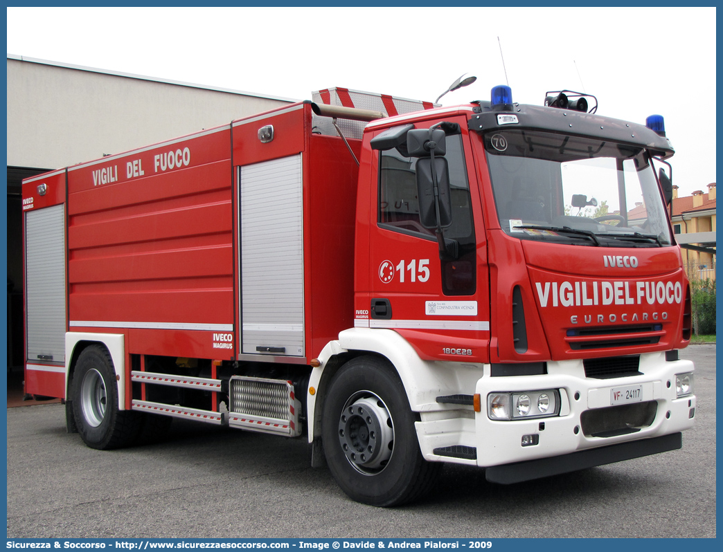 VF 24117
Corpo Nazionale Vigili del Fuoco
Iveco EuroCargo 180E28 II serie
Allestitore Iveco Magirus
Parole chiave: Corpo;Nazionale;Vigili del Fuoco;Vigili;Fuoco;ABP;A.B.P.;AutoBottePompa;AutoBotte;Iveco;EuroCargo;180E28;180 E 28;180 E28;Magirus