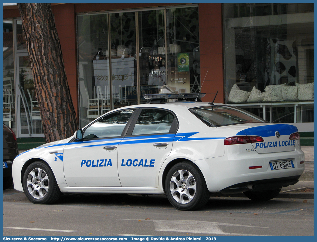 -
Polizia Locale
Comune di Ciampino
Alfa Romeo 159
Allestitore Elevox S.r.l.
Parole chiave: Polizia;Locale;Municipale;Ciampino;Alfa Romeo;159;Elevox