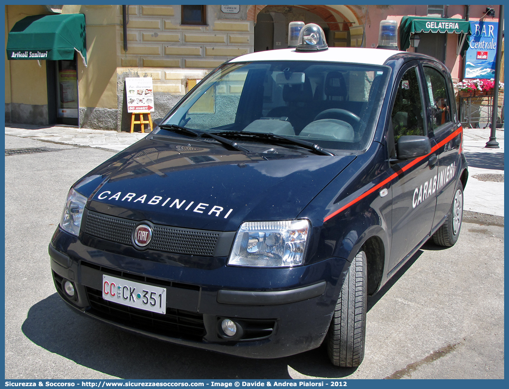 CC CK351
Arma dei Carabinieri
Fiat Nuova Panda I serie
Parole chiave: CC;C.C.;Arma;dei;Carabinieri;Fiat;Nuova;Panda