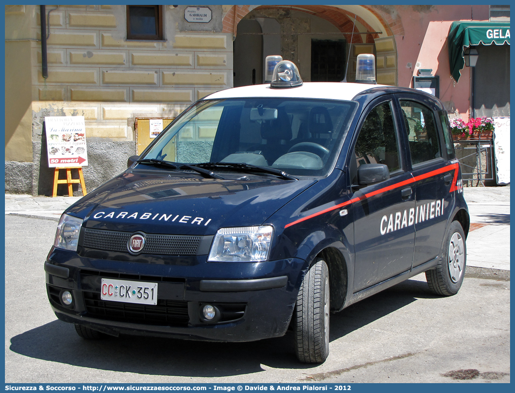 CC CK351
Arma dei Carabinieri
Fiat Nuova Panda I serie
Parole chiave: CC;C.C.;Arma;dei;Carabinieri;Fiat;Nuova;Panda