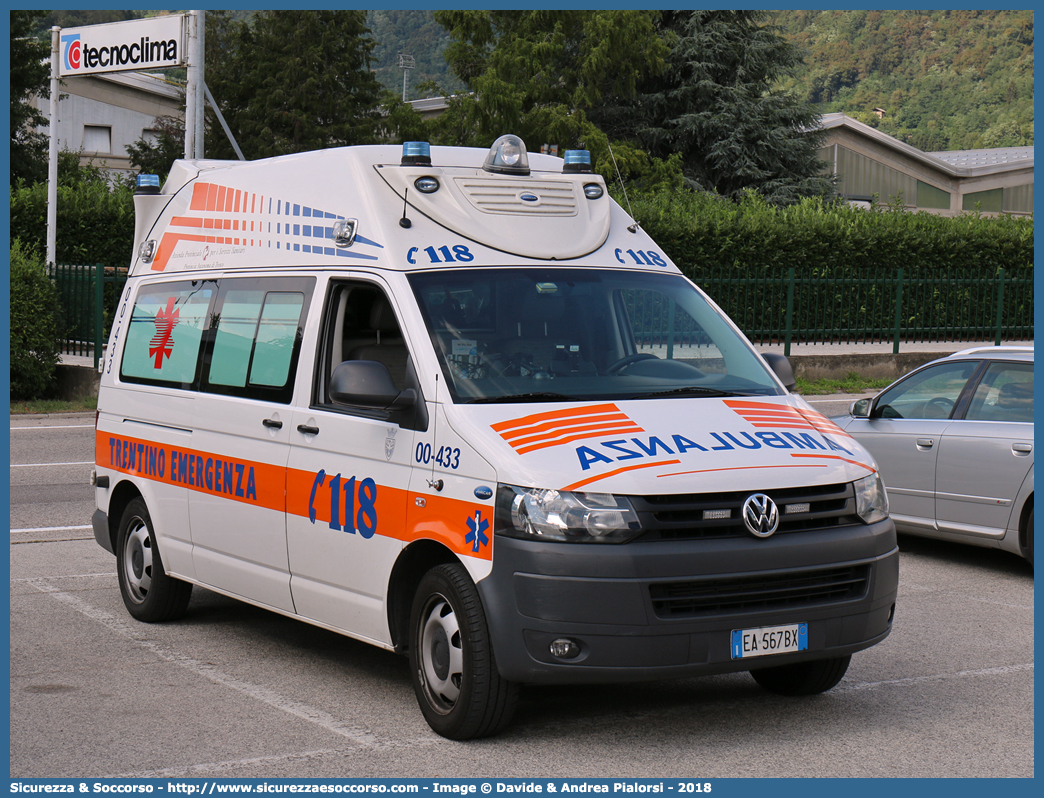 004-33
118 Trentino Emergenza
Volkswagen Transporter T5 restyling
Allestitore Aricar S.p.A.
Parole chiave: 118;Trento;Trentino;Emergenza;Ambulanza;Autoambulanza;Volkswagen;Transporter;T5;T 5;Aricar