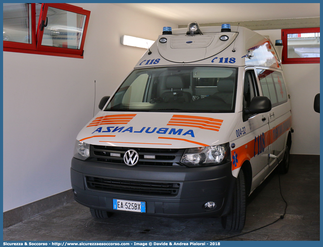 004-32
118 Trentino Emergenza
Volkswagen Transporter T5 restyling
Allestitore Aricar S.p.A.
Parole chiave: 118;Trento;Trentino;Emergenza;Ambulanza;Autoambulanza;Volkswagen;Transporter;T5;T 5;Aricar