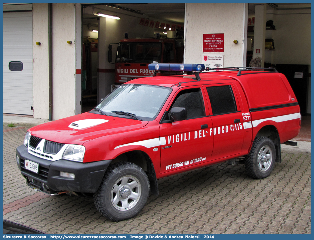 VF 23205
Corpo Nazionale Vigili del Fuoco
Mitsubishi L200 III serie restyling
(variante)
Parole chiave: VF;V.F.;VVF;V.V.F.;Corpo;Nazionale;Vigili del Fuoco;Vigili;Fuoco;Mitsubishi;L200;23205