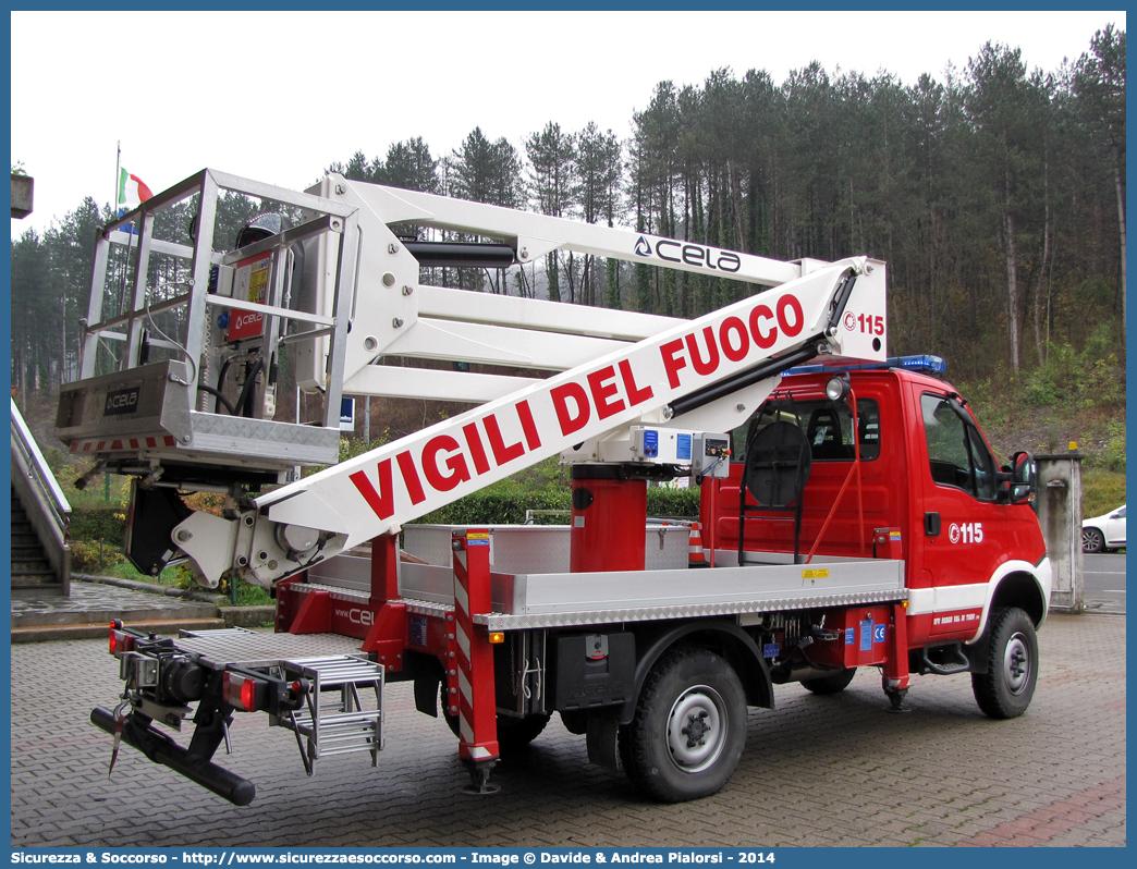 VF 26593
Corpo Nazionale Vigili del Fuoco
Iveco Daily 55S17W 4x4 IV serie restyling
Allestitore Cela S.r.l.
Parole chiave: VF;V.F.;VVF;V.V.F.;Corpo;Nazionale;Vigili del Fuoco;Vigili;Fuoco;Snorkel;Iveco;Daily;55S17W;55 S 17 W;Cela;26593