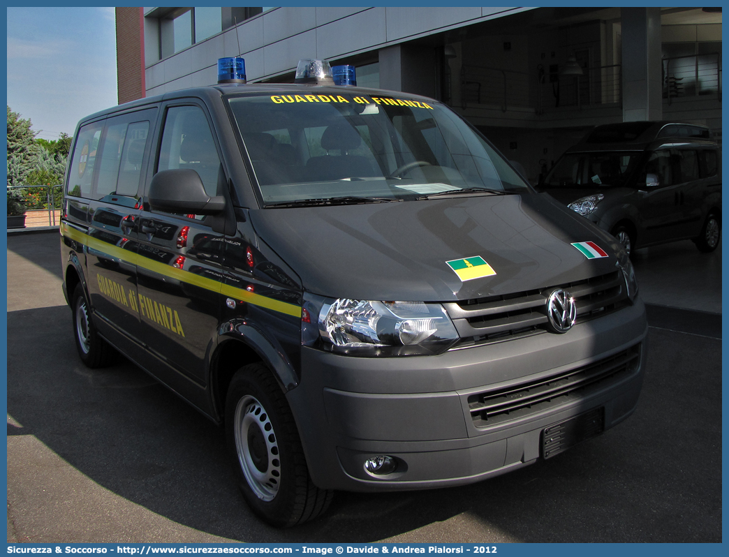 -
Guardia di Finanza
S.A.G.F.
Volkswagen Transporter T5 restyling
Allestitore Focaccia Group S.r.l.
Parole chiave: GdiF;GDF;Guardia di Finanza;S.A.G.F.;SAGF;Soccorso Alpino;Volkswagen;Transporter;T5;T 5;Caravelle;4 Motion;4 Motion