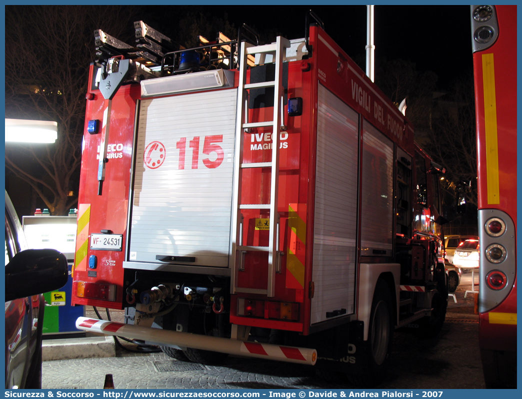 VF 24531
Corpo Nazionale Vigili del Fuoco
Iveco Magirus EuroCargo
120E24 II serie "SuperCity"
Parole chiave: VVF;V.V.F.;Corpo;Nazionale;Vigili;del;Fuoco;AutoPompaSerbatoio;APS;A.P.S.;Iveco;Magirus;EuroCargo;SuperCity;120E24