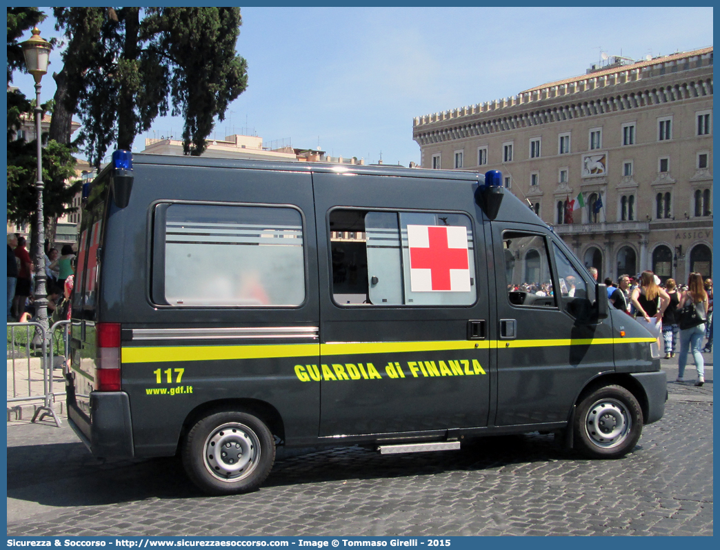 GdiF 306AT
Guardia di Finanza
Servizio Sanitario
Fiat Ducato II serie
(variante)
Parole chiave: GdiF;G.D.F.;GDF;Guardia;di;Finanza;Ambulanza;Fiat;Ducato;306AT