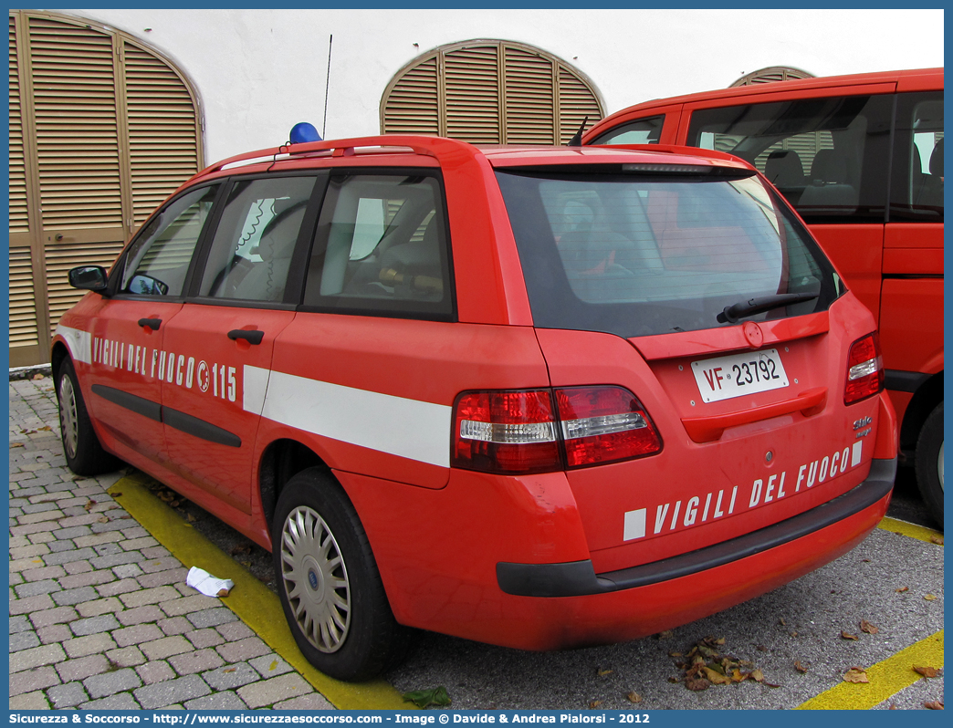 VF 23792
Corpo Nazionale Vigili del Fuoco
Fiat Stilo Multiwagon
Parole chiave: VF;VVF;V.F.;V.V.F.;Corpo;Nazionale;Vigili del Fuoco;Vigili;Fuoco;Fiat;Stilo;Multiwagon