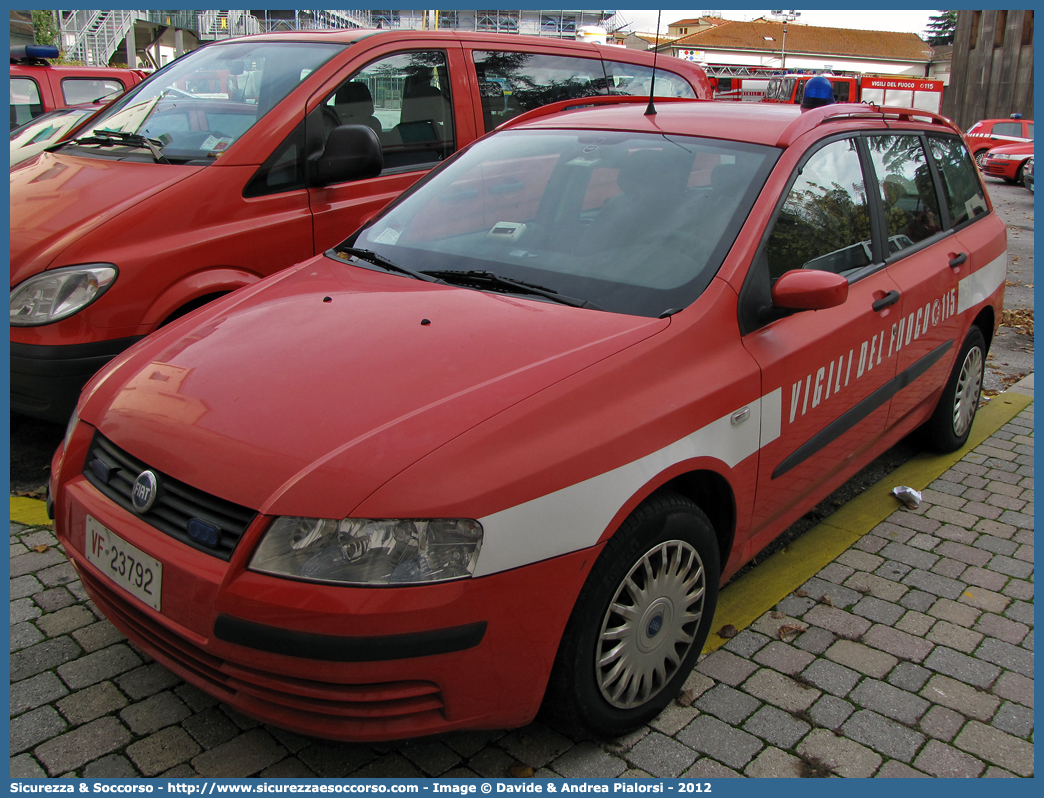 VF 23792
Corpo Nazionale Vigili del Fuoco
Fiat Stilo Multiwagon
Parole chiave: VF;VVF;V.F.;V.V.F.;Corpo;Nazionale;Vigili del Fuoco;Vigili;Fuoco;Fiat;Stilo;Multiwagon