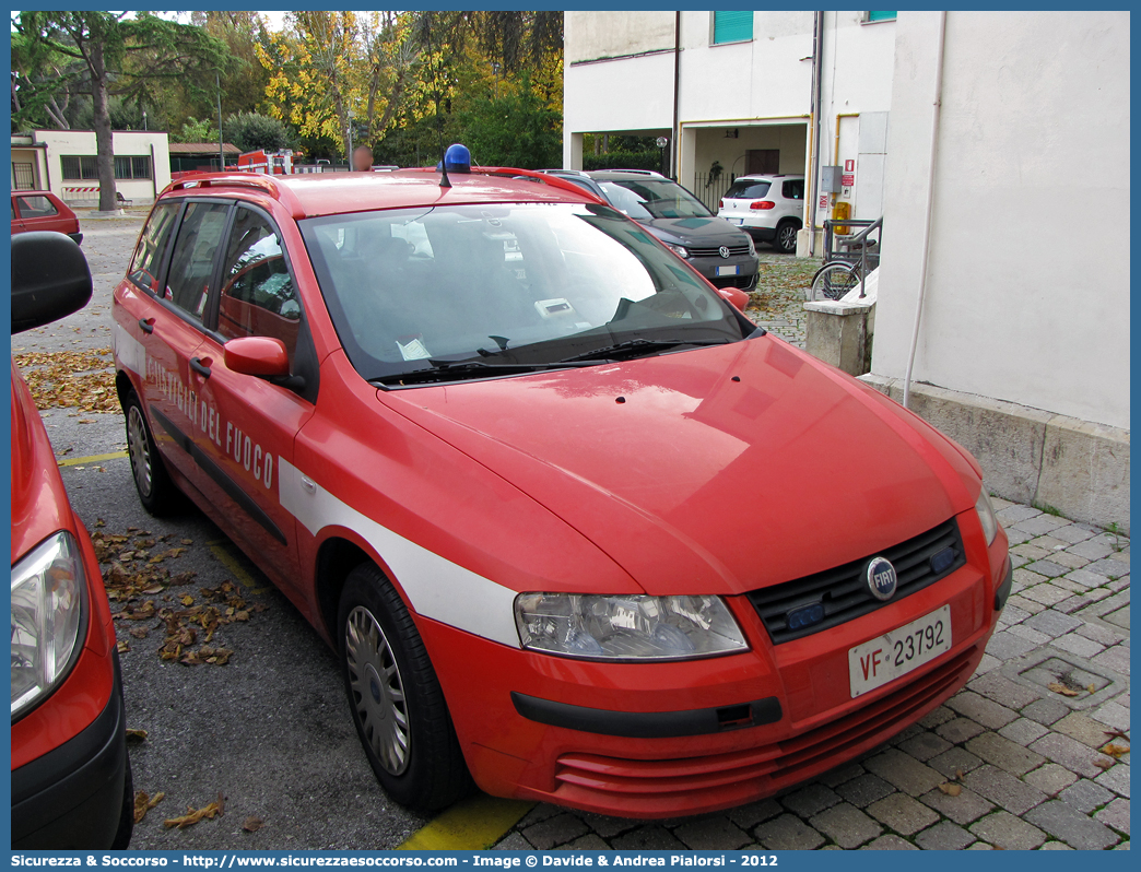 VF 23792
Corpo Nazionale Vigili del Fuoco
Fiat Stilo Multiwagon
Parole chiave: VF;VVF;V.F.;V.V.F.;Corpo;Nazionale;Vigili del Fuoco;Vigili;Fuoco;Fiat;Stilo;Multiwagon