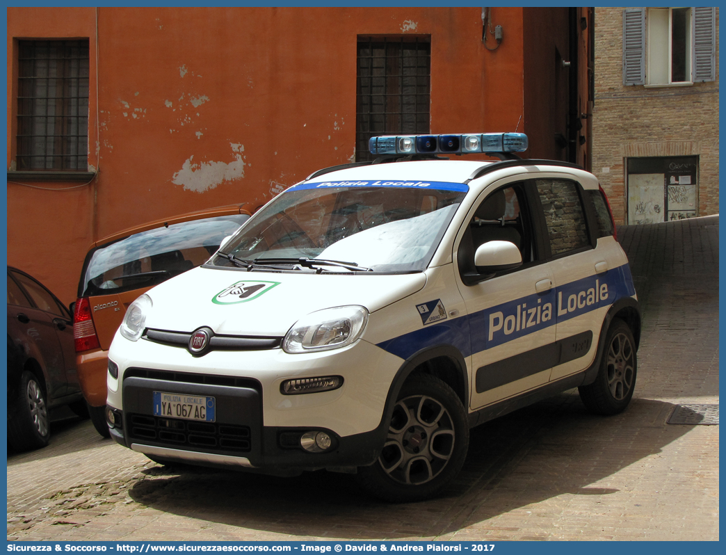 Polizia Locale YA067AG
Polizia Locale
Comune di Urbino
Fiat Nuova Panda 4x4 II serie
Allestitore Celiani S.a.s.
Parole chiave: Polizia;Locale;Municipale;Urbino;Fiat;Nuova Panda;4x4;4 x 4;Celiani;YA067AG;YA 067 AG