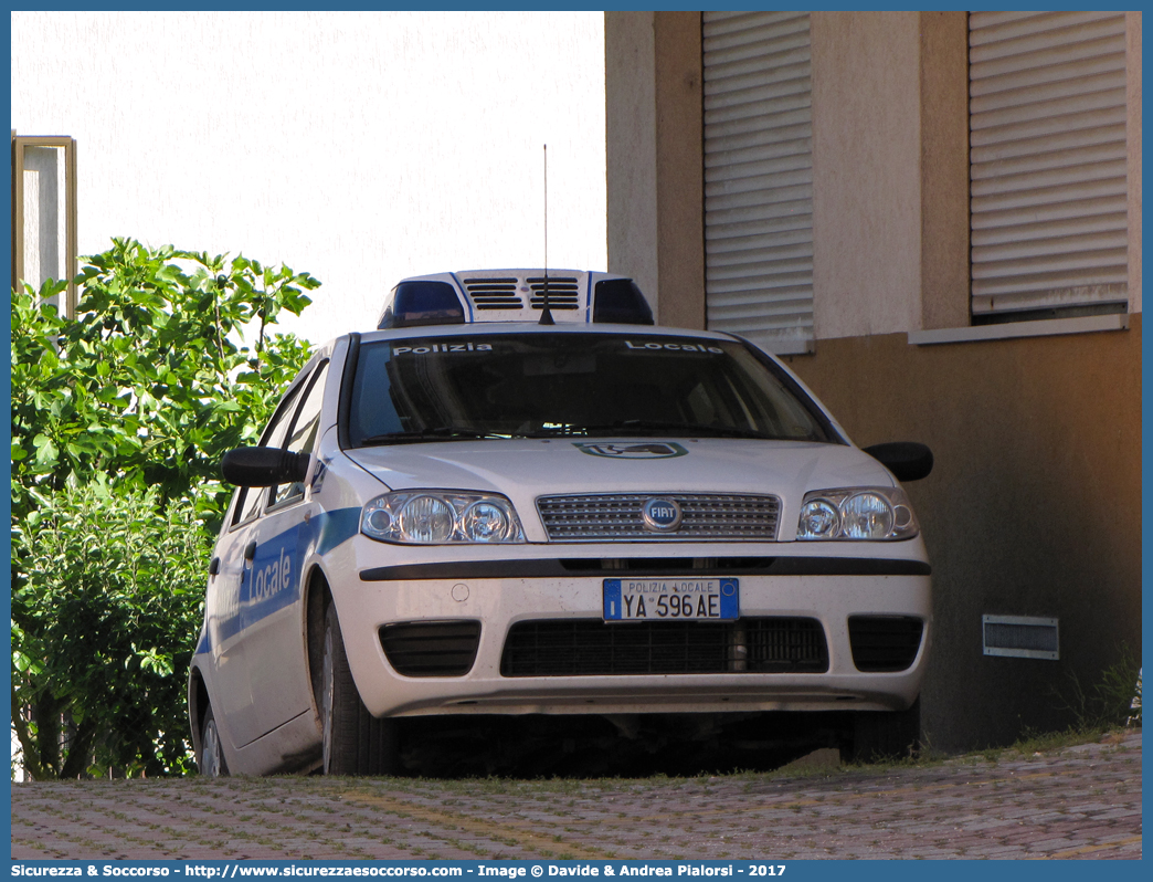 Polizia Locale YA596AE
Polizia Locale
Servizio Associato Alto e Medio Metauro
Fiat Punto III serie restyling
Parole chiave: Polizia;Locale;Municipale;Alto e Medio Metauro;Borgo Pace;Fermignano;Mercatello sul Metauro;Peglio;Sant Angelo in Vado;Sant&#039;Angelo in Vado;Urbania;Fiat;Punto;YA596AE;YA 596 AE