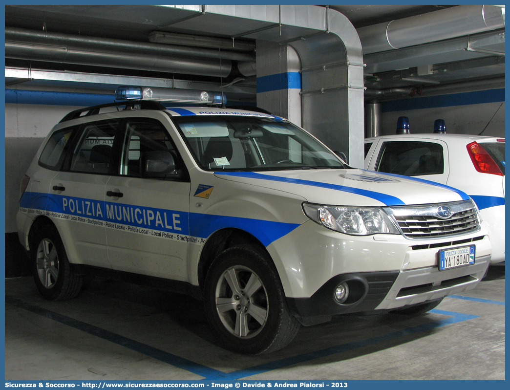 Polizia Locale YA180AD
Polizia Municipale
Unione Comuni Tresinaro Secchia
Subaru Forester V serie
Allestitore Focaccia Group S.r.l.
Parole chiave: Polizia;Locale;Municipale;Tresinaro Secchia;Casalgrande;Castellarano;Rubiera;Scandiano;Subaru;Forester;Focaccia;YA180AD;YA 180 AD