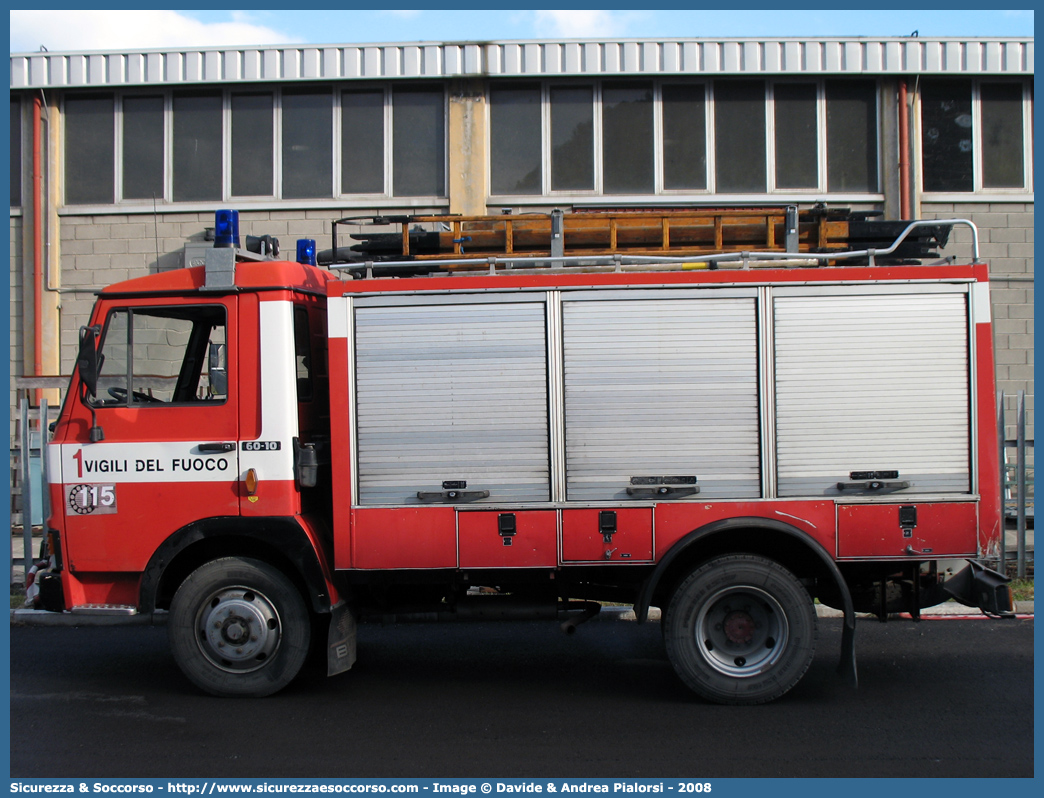 VF 14026
Corpo Nazionale Vigili del Fuoco
Iveco 60-10
Allestitore Baribbi S.p.A.
Parole chiave: Corpo;Nazionale;Vigili del Fuoco;Vigili;Fuoco;Polisoccorso;Iveco;60-10;60 - 10;Baribbi