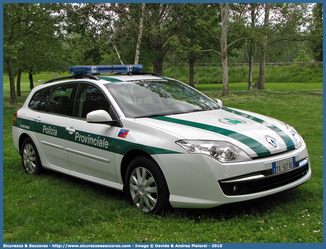 Polizia Locale YA507AE
Polizia Provinciale
Provincia di Forlì - Cesena
Renault Laguna SporTour
Allestitore Focaccia Group S.r.l.
Parole chiave: Polizia;Locale;Provinciale;Forlì;Cesena;Renault;Laguna;SporTour;Sport Tour;SW;S.W.;Station;Wagon;Focaccia;YA507AE;YA 507 AE