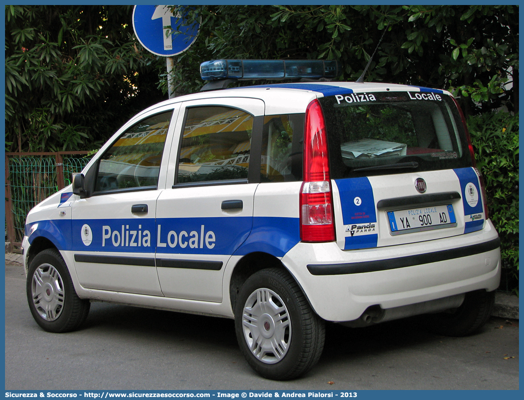 Polizia Locale YA900AD
Polizia Locale
Comune di San Giovanni Teatino
Fiat Nuova Panda I serie
Parole chiave: Polizia;Locale;Municipale;San Giovanni Teatino;Fiat;Nuova Panda;YA900AD;YA 900 AD