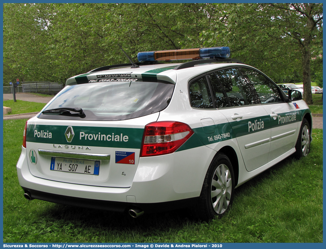 Polizia Locale YA507AE
Polizia Provinciale
Provincia di Forlì - Cesena
Renault Laguna SporTour
Allestitore Focaccia Group S.r.l.
Parole chiave: Polizia;Locale;Provinciale;Forlì;Cesena;Renault;Laguna;SporTour;Sport Tour;SW;S.W.;Station;Wagon;Focaccia;YA507AE;YA 507 AE