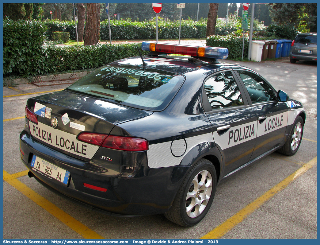 Polizia Locale YA865AA
Polizia Locale
Consorzio Nord Est Vicentino
Alfa Romeo 159
Allestitore Ciabilli S.r.l.
Parole chiave: Municipale;NEVI;Thiene;Chiuppano;Dueville;Caltrano;Sandrigo;Sarcedo;Lusiana;Zanè;Zugliano;Schiavon;Fara Vicentino;Calvene;Lugo di Vicenza;Bolzano Vicentino;Bressanvido;Villaverla;Carrè;Montecchio Precalcino;Monticello Conte Otto;Alfa Romeo;159;YA 865 AA