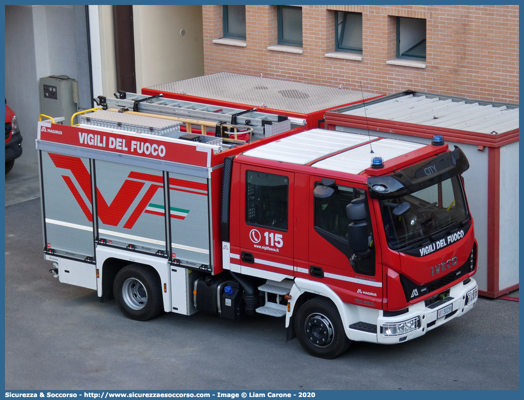 VF 30239
Corpo Nazionale Vigili del Fuoco
Iveco Magirus EuroCargo 120-220L IV serie
Parole chiave: VVF;V.V.F.;Corpo;Nazionale;Vigili;del;Fuoco;AutoPompaSerbatoio;APS;A.P.S.;Iveco;Magirus;EuroCargo;120-220L;120 - 220L