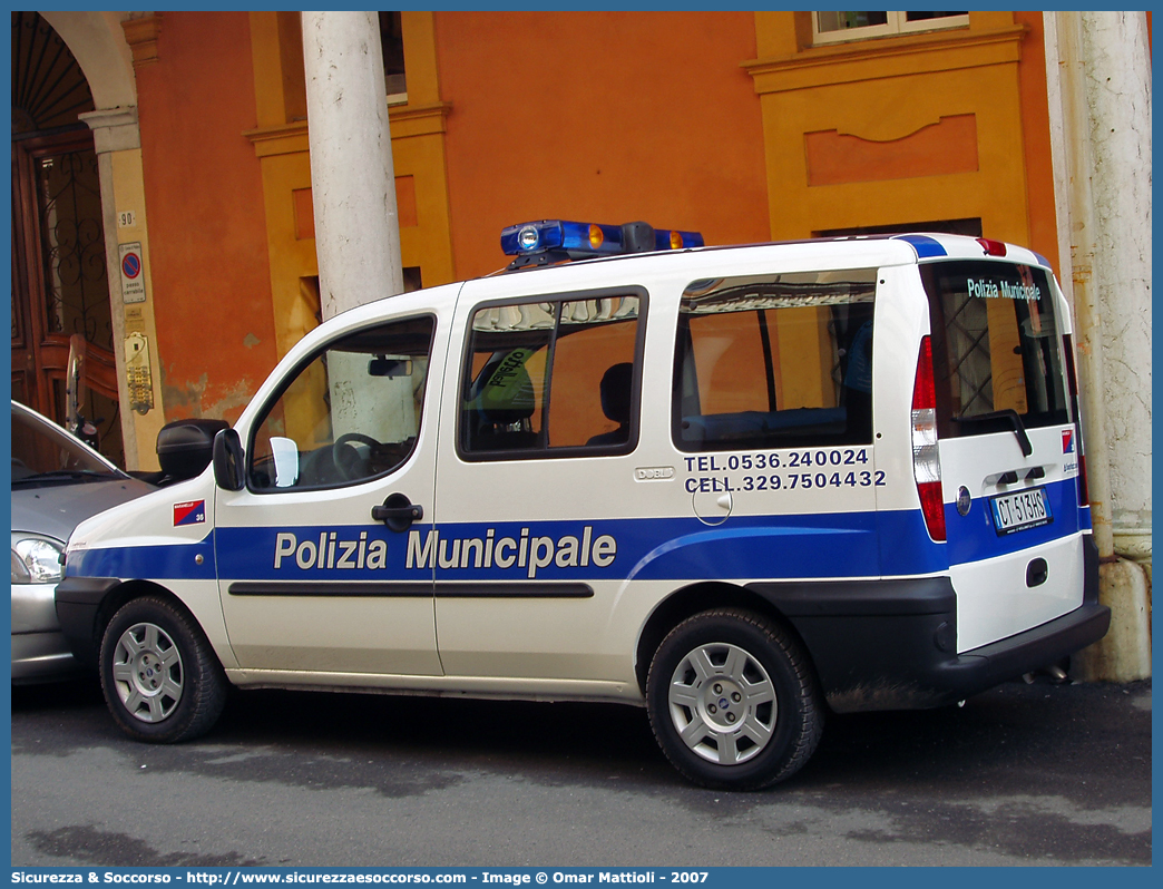 -
Polizia Municipale
Comune di Maranello
Fiat Doblò I serie
Allestitore Bertazzoni S.r.l.
Parole chiave: Polizia;Locale;Municipale;Maranello;Fiat;Doblò;Doblo;Bertazzoni