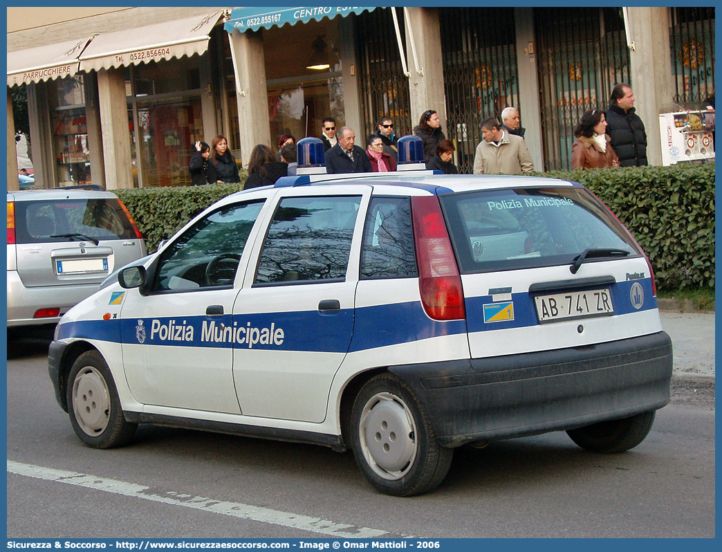 -
Polizia Municipale
Comune di Scandiano
Fiat Punto I serie
Parole chiave: Polizia;Locale;Municipale;Scandiano;Fiat;Punto