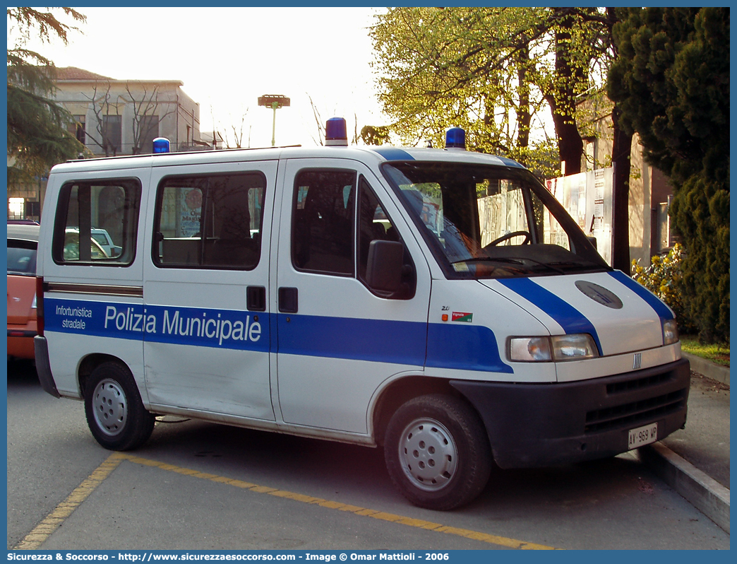 -
Polizia Municipale
Comune di Vignola
Fiat Ducato II serie
Parole chiave: Polizia;Locale;Municipale;Vignola;Fiat;Ducato