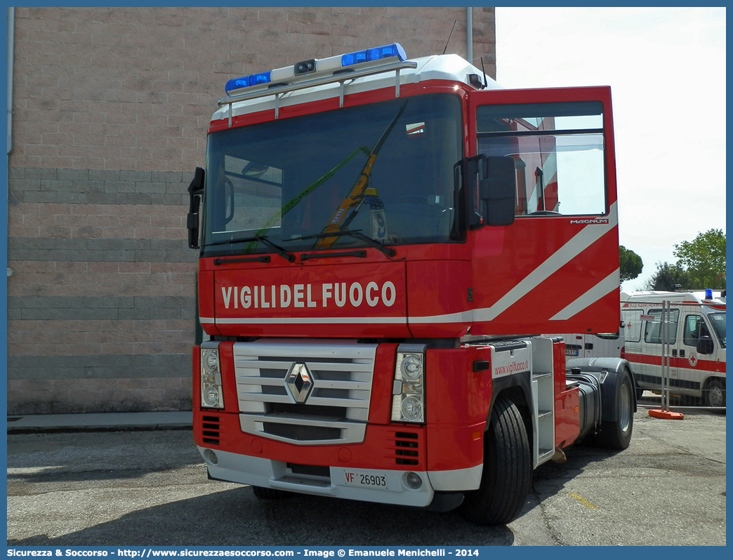 VF 26903
Corpo Nazionale Vigili del Fuoco
Renault Magnum
Parole chiave: VF;V.F.;VVF;V.V.F.;Corpo;Nazionale;Vigili del Fuoco;Vigili;Fuoco;Renault;Magnum