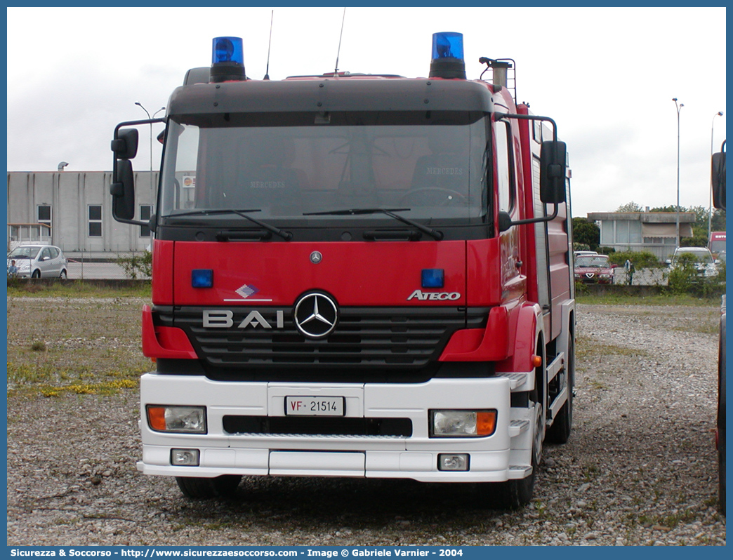 VF 21514
Corpo Nazionale Vigili del Fuoco
Mercedes Benz Atego 1828 I serie restyling
Allestitore BAI S.r.l.
Parole chiave: Corpo;Nazionale;Vigili del Fuoco;Vigili;Fuoco;ABP;A.B.P.;AutoBottePompa;AutoBotte;Mercedes Benz;Atego;1828;BAI;B.A.I.;21514