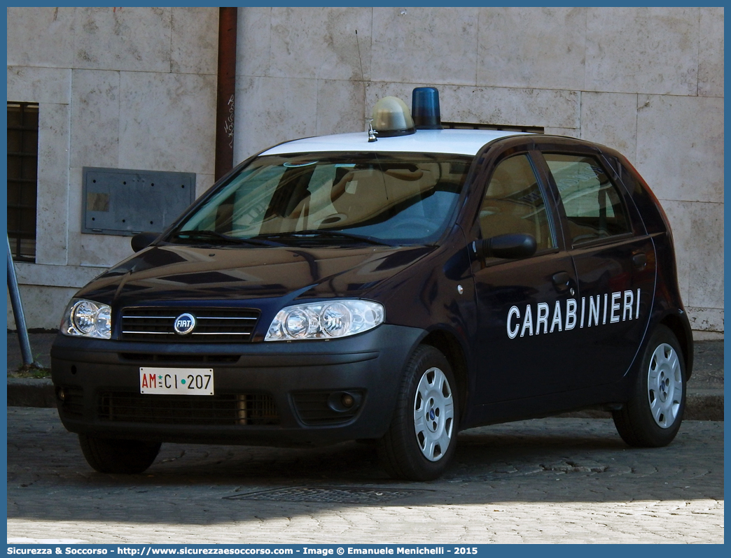 AM CI207
Arma dei Carabinieri
Reparto Carabinieri presso l'Aeronautica Militare
Fiat Punto III serie
Parole chiave: AM;A.M.;CC;C.C.;Arma;Carabinieri;Aeronautica;Militare;Fiat;Punto