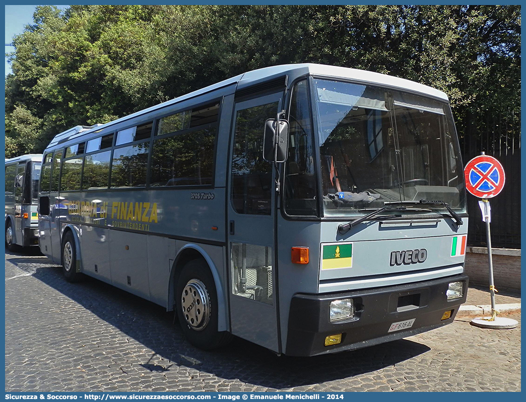 GdiF 616AL
Guardia di Finanza
Iveco 370S Turbo
Scuola Ispettori e Sovrintendenti
Parole chiave: GdiF;G.D.F.;GDF;Guardia di Finanza;Iveco;370S Turbo;616AL