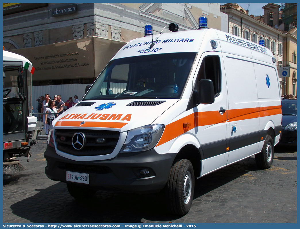 EI DA390
Esercito Italiano
Sanità Militare
Policlinico Militare "Celio"
Mercedes Benz Sprinter 313 4x4 II serie restying
Allestitore Alessi e Becagli S.n.c.
Parole chiave: EI;E.I.;Esercito;Italiano;Sanità Militare;Mercedes Benz;Sprinter;4x4;4 x 4;Alessi;e;Becagli;DA390