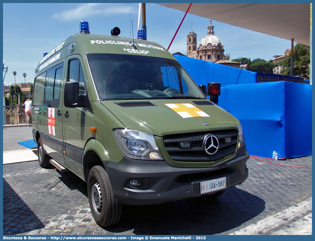 EI DA387
Esercito Italiano
Sanità Militare
Policlinico Militare "Celio"
Mercedes Benz Sprinter 313 4x4 II serie restying
Allestitore Alessi e Becagli S.n.c.
Parole chiave: EI;E.I.;Esercito;Italiano;Sanità Militare;Mercedes Benz;Sprinter;4x4;4 x 4;Alessi;e;Becagli;DA387