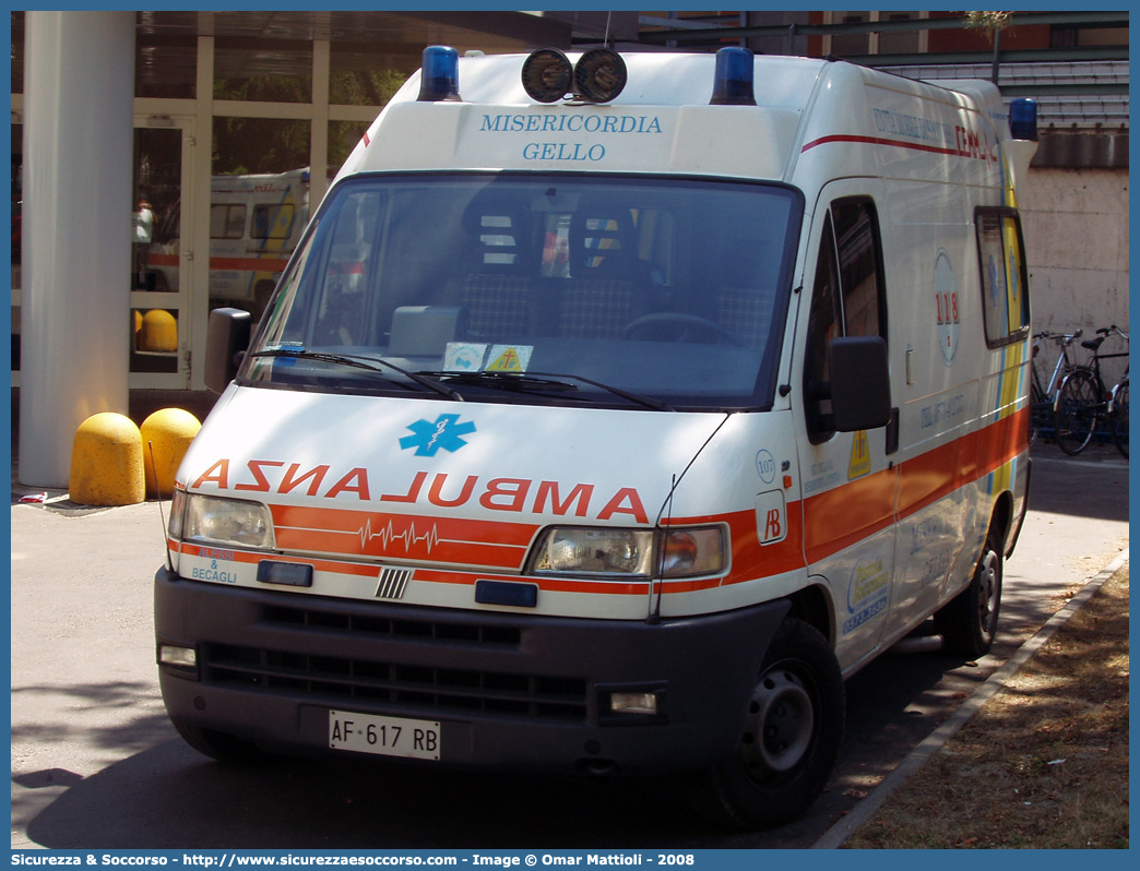 107
Misericordia di Gello
Fiat Ducato II serie
Allestitore Alessi e Becagli
Parole chiave: Misericordie;Misericordia;Gello;Ambulanza;Alessi e Becagli;A&B;Fiat;Ducato