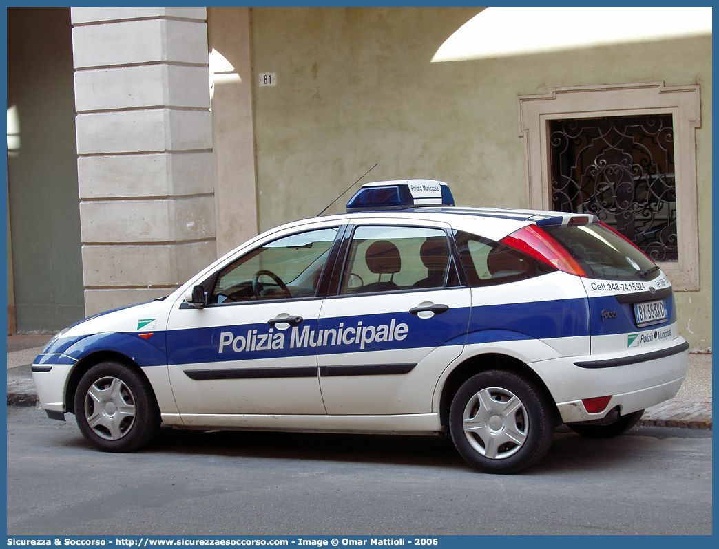 -
Polizia Municipale
Comune di Spilamberto
Ford Focus I serie
Parole chiave: Polizia;Locale;Municipale;Spilamberto;Ford;Focus