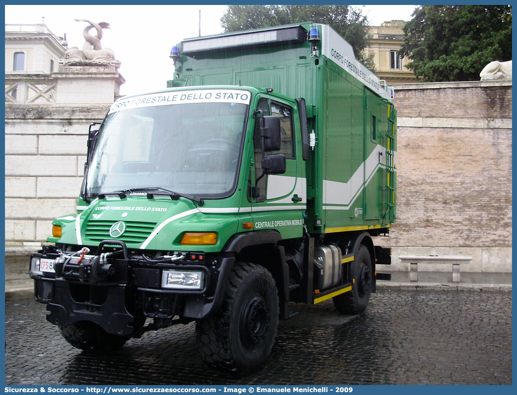 CFS 872AE
Corpo Forestale dello Stato
Mercedes Benz Unimog U300
Centrale Operativa Mobile
Parole chiave: Corpo;Forestale;Stato;Corpo Forestale dello Stato;CFS;C.F.S.;Mercedes Benz;Mercedes;Benz;Unimog;U300;872AE;872 AE