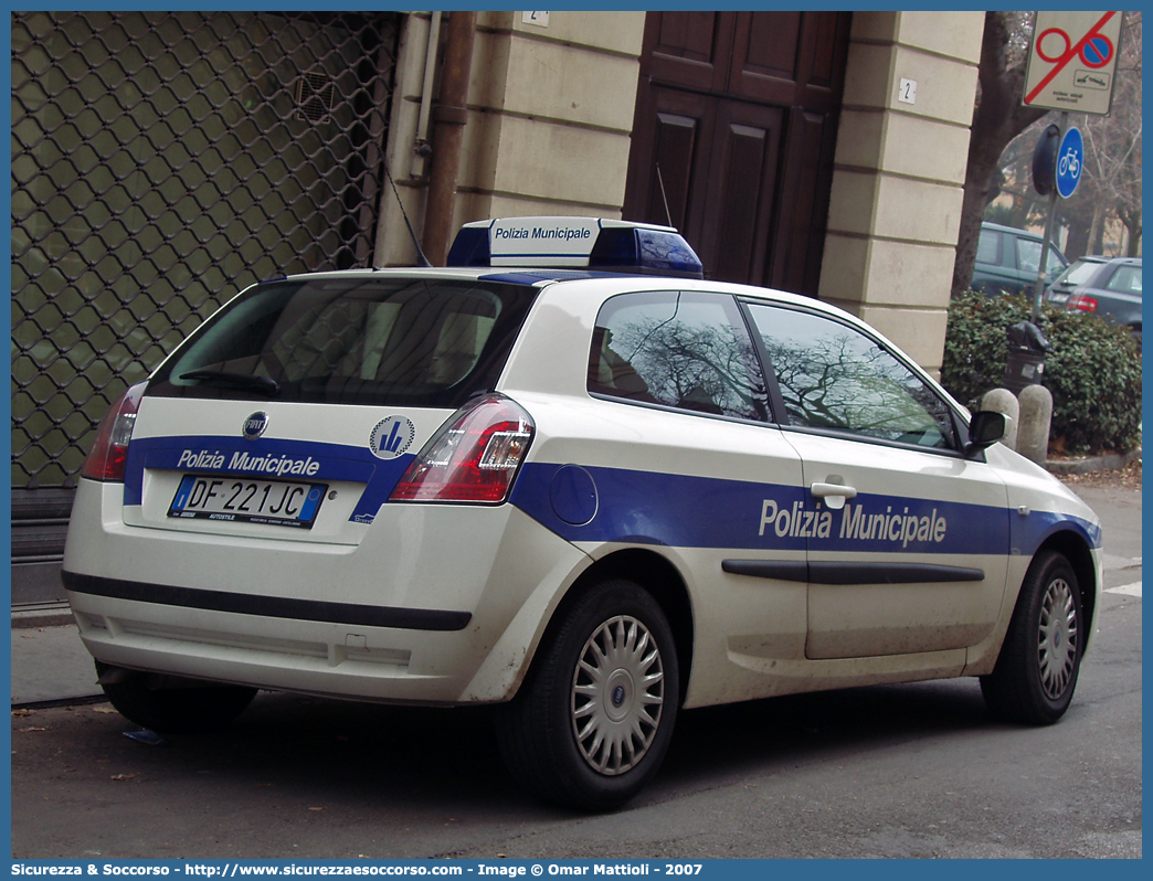 -
Polizia Municipale
Comune di Montefiorino
Fiat Stilo
Allestitore Olmedo S.p.A.
Parole chiave: Polizia;Locale;Municipale;Montefiorino;Fiat;Stilo;Olmedo