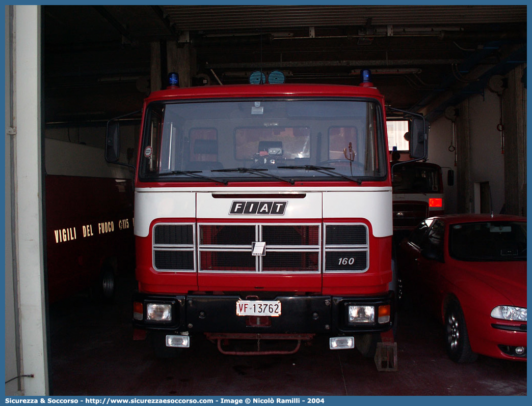 VF 13762
Corpo Nazionale Vigili del Fuoco
Iveco 160NC
Allestitore Baribbi S.p.A.
Parole chiave: VVF;V.V.F.;Corpo;Nazionale;Vigili;del;Fuoco;ABP;A.B.P.;AutoBottePompa;AutoBotte;Fiat;Iveco;160NC;160;NC