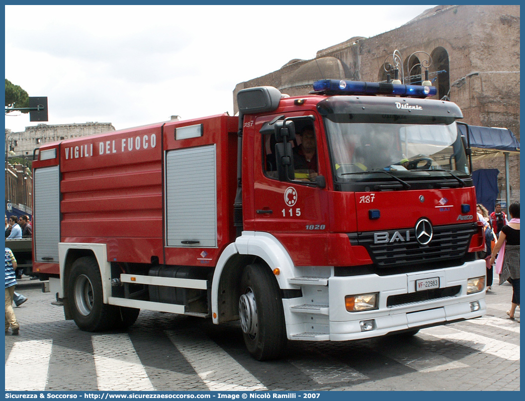 VF 22983
Corpo Nazionale Vigili del Fuoco
Mercedes Benz Atego 1828 I serie restyling
Allestitore BAI S.r.l.
Parole chiave: VVF;V.V.F.;Corpo;Nazionale;Vigili;del;Fuoco;ABP;A.B.P.;AutoBottePompa;AutoBotte;Mercedes Benz;Atego;1828;BAI;B.A.I.