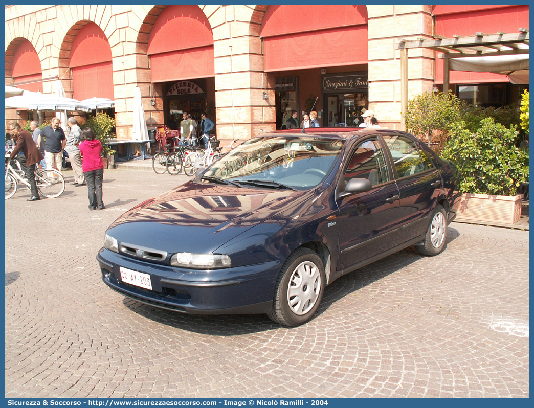 CC AY203
Arma dei Carabinieri
Fiat Marea
Parole chiave: CC;C.C.;Arma;dei;Carabinieri;Fiat;Marea