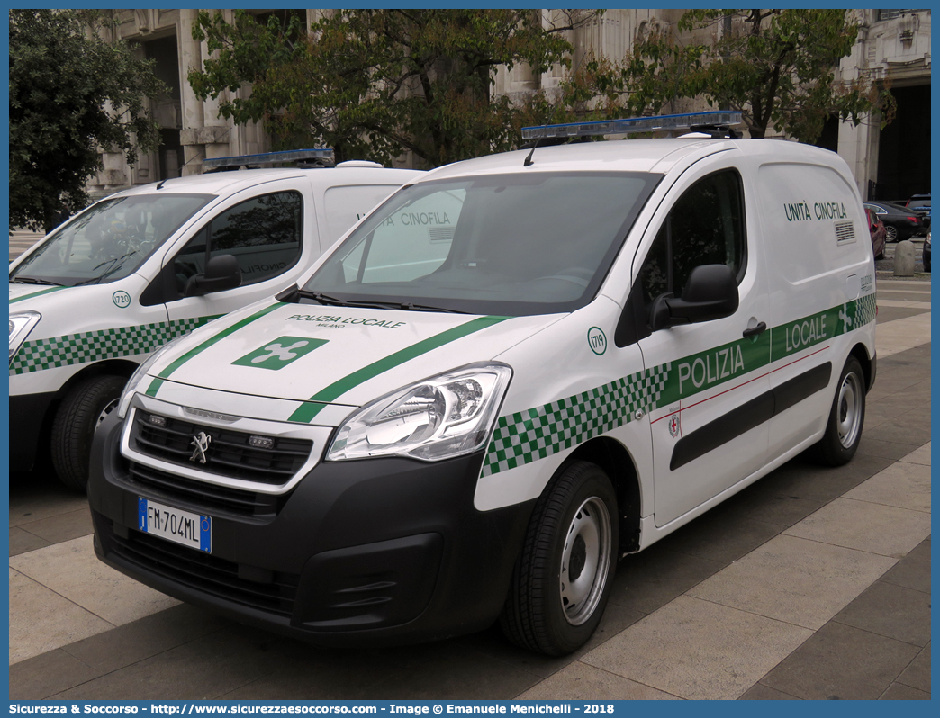 -
Polizia Locale
Comune di Milano
Unità Cinofila
Peugeot Partner Tepee IV serie
Parole chiave: Polizia;Locale;Municipale;Milano;Cinofili;Cinofila;Peugeot;Partner;Tepee